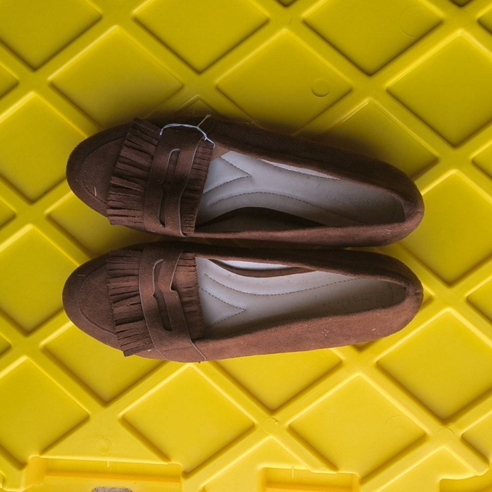 Relativity Loafer Brown  Flats Good Used Condition 7.5 Women's